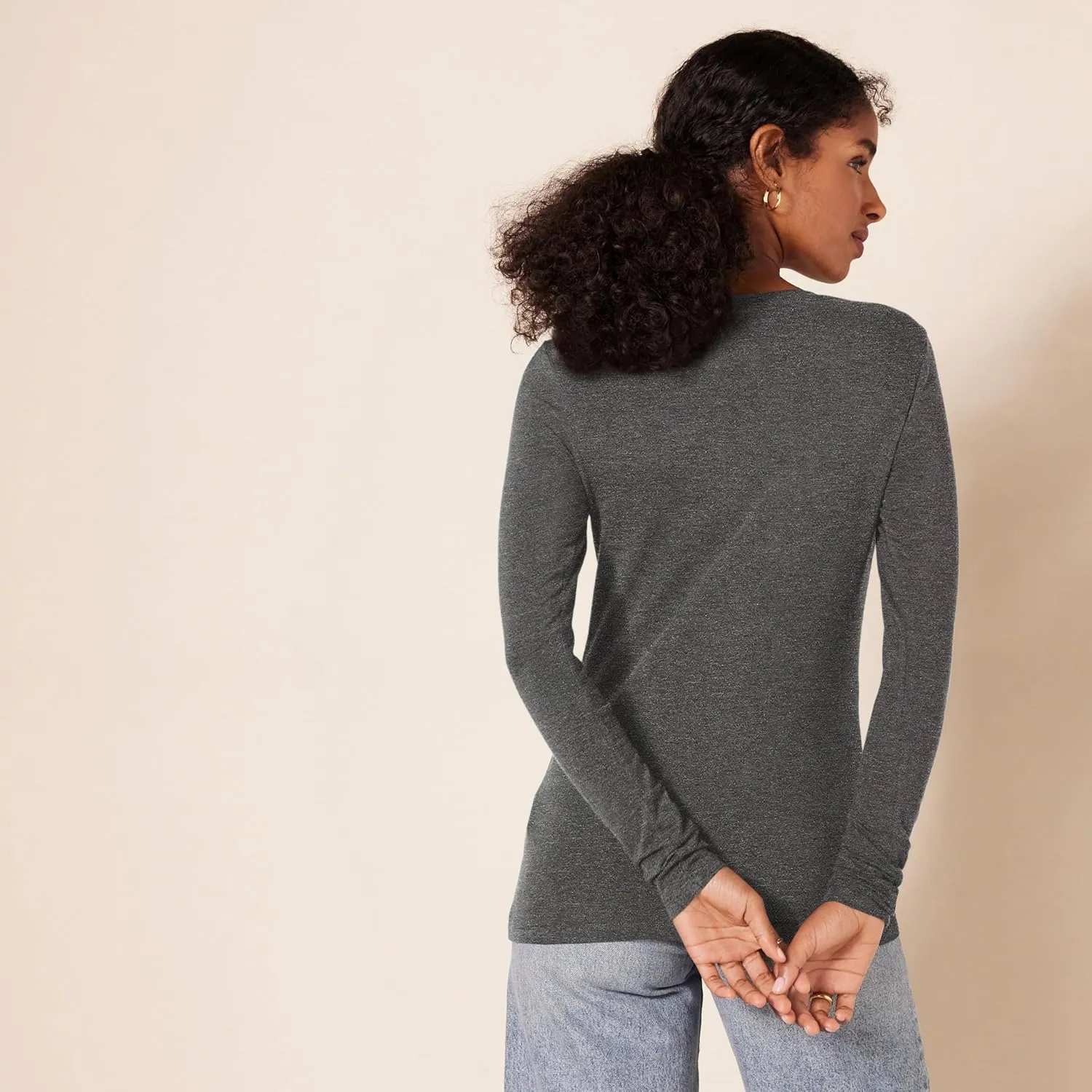Amazon Essentials Women's Classic-Fit Long-Sleeve Crewneck T-Shirt (Available in Plus Size)