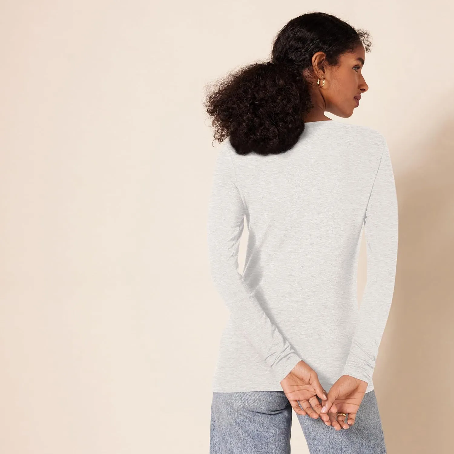 Amazon Essentials Women's Classic-Fit Long-Sleeve Crewneck T-Shirt (Available in Plus Size)
