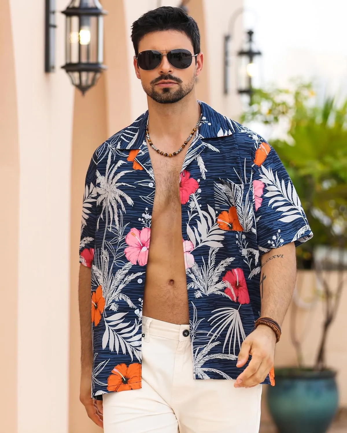 APTRO Men's Hawaiian Shirt Short Sleeve Tropical Vacation Button Down Beach Floral Palm Shirts
