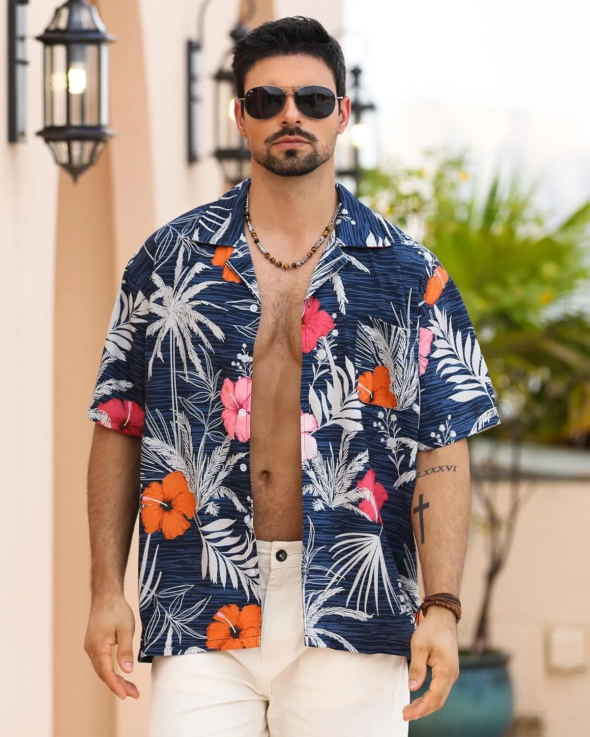 APTRO Men's Hawaiian Shirt Short Sleeve Tropical Vacation Button Down Beach Floral Palm Shirts
