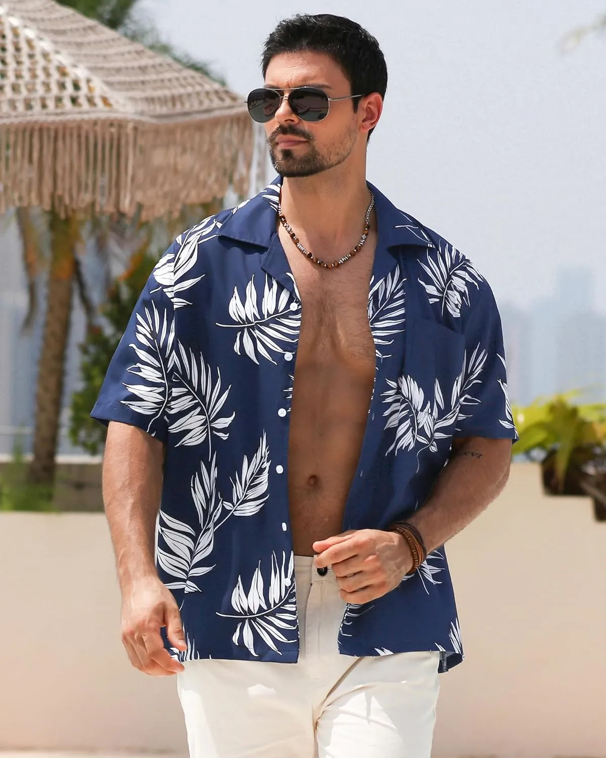 APTRO Men's Hawaiian Shirt Short Sleeve Tropical Vacation Button Down Beach Floral Palm Shirts