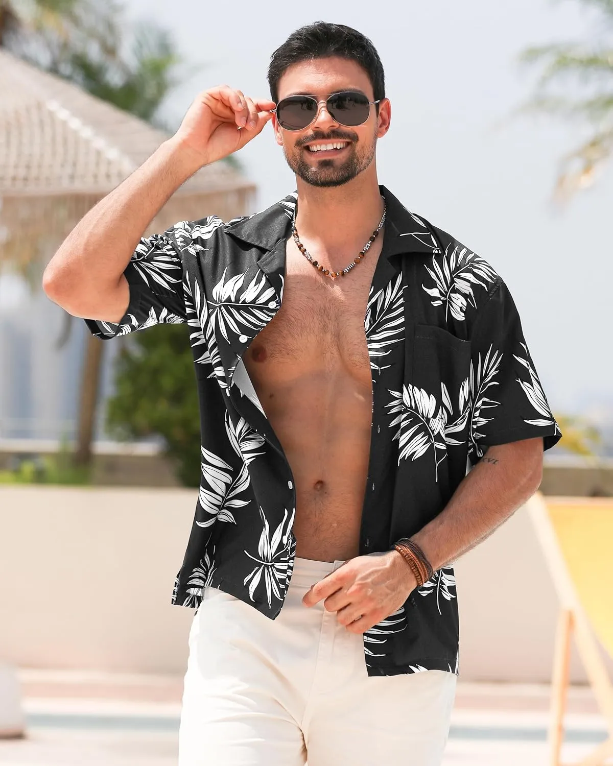 APTRO Men's Hawaiian Shirt Short Sleeve Tropical Vacation Button Down Beach Floral Palm Shirts