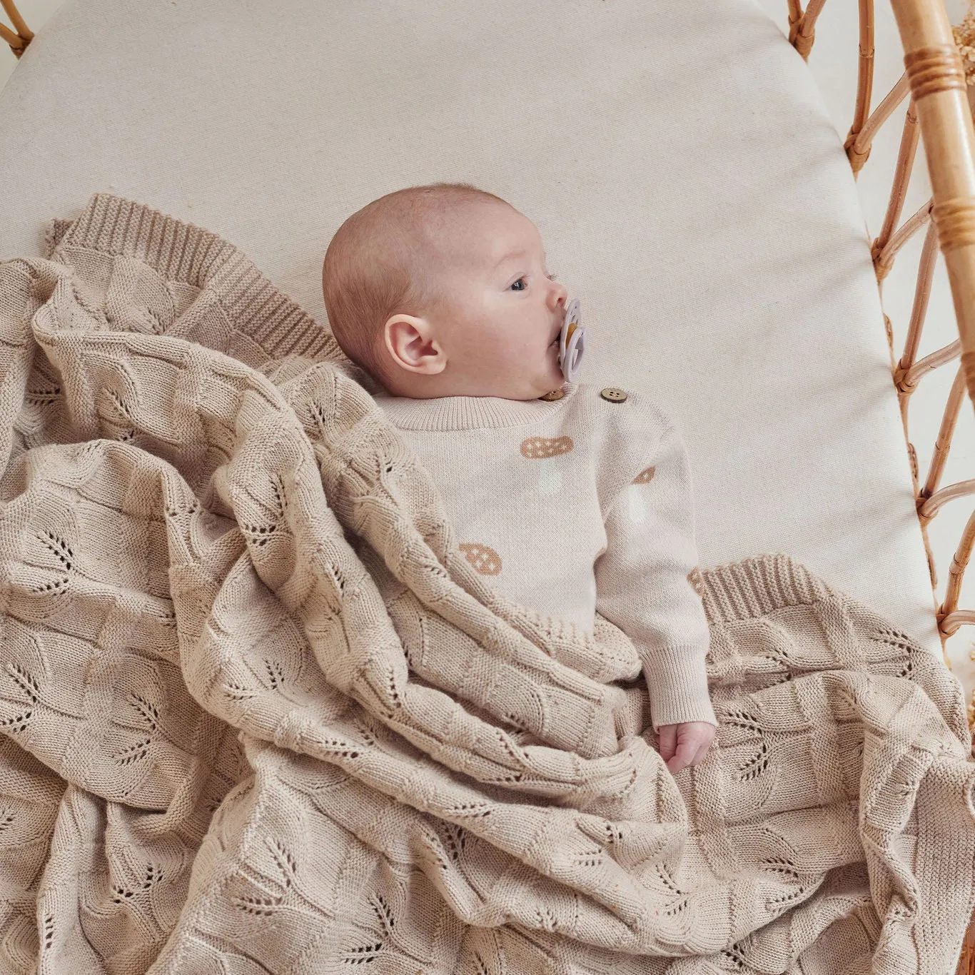 Aster and Oak Sand Fleck Knit Leaf Blanket