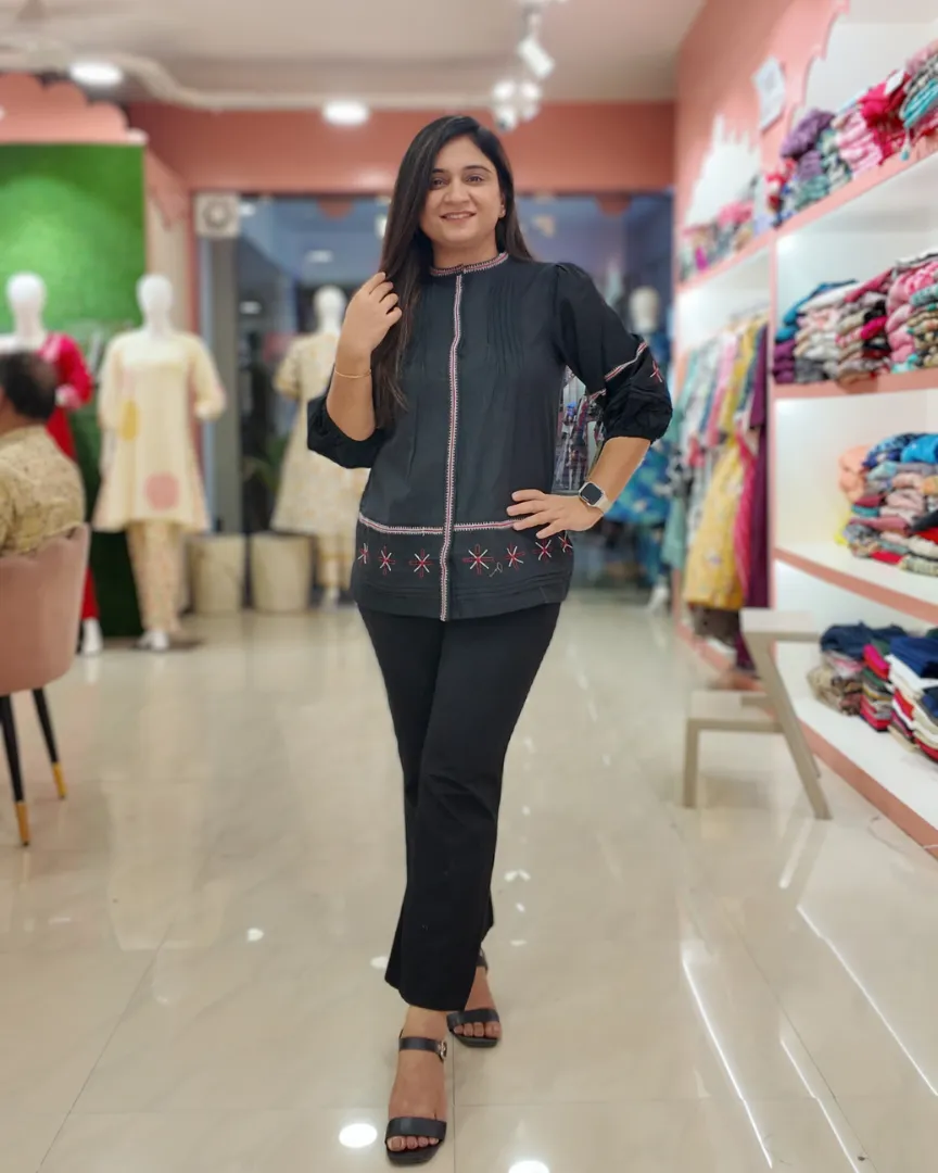 Black Cotton Embroidered Casual Short Top