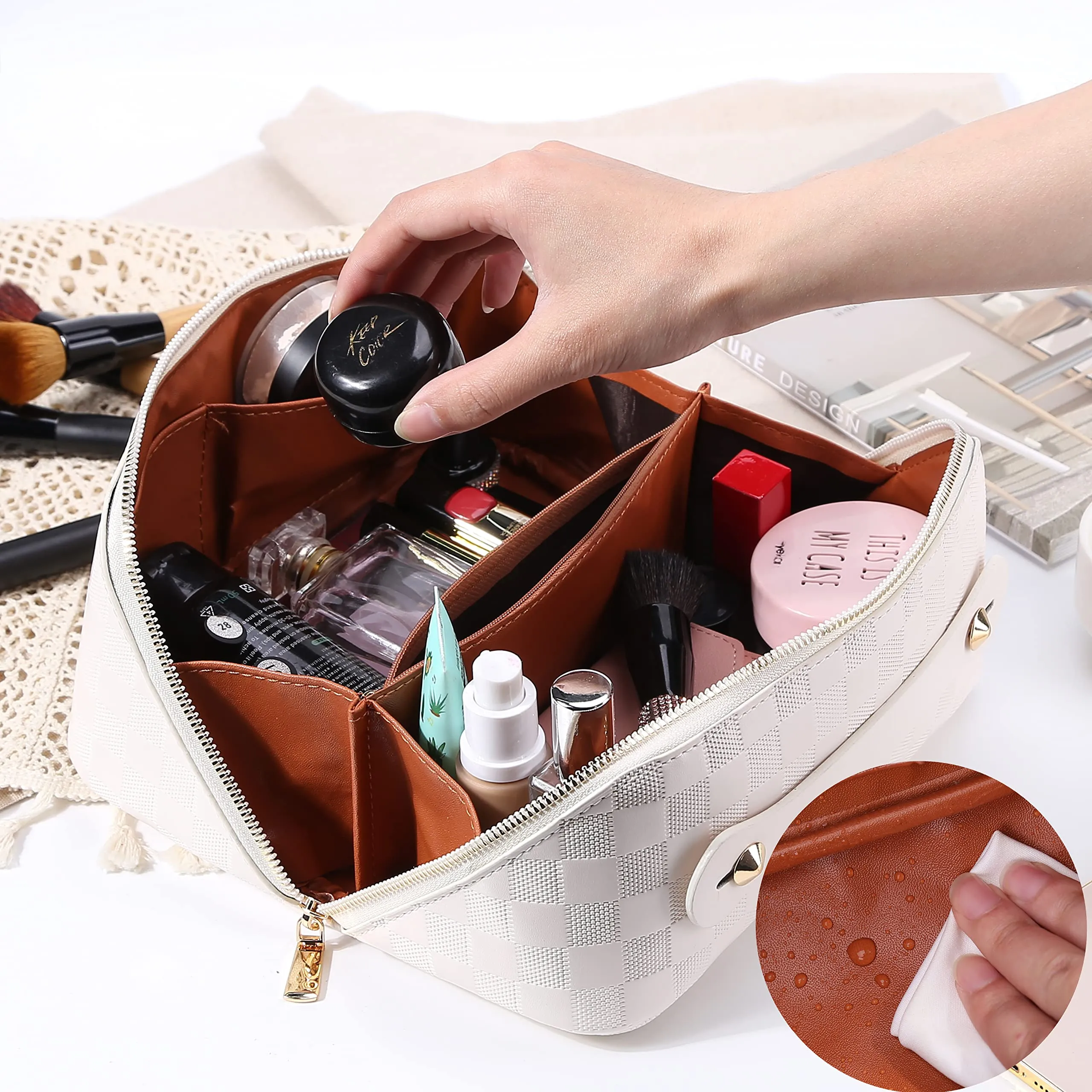 Cessfle Travel Makeup Bag, Checkered Makeup Bag Large Capacity Cosmetic Bag, Parallel Makeup Bag Large Makeup Bags for Women with Handle and Divider