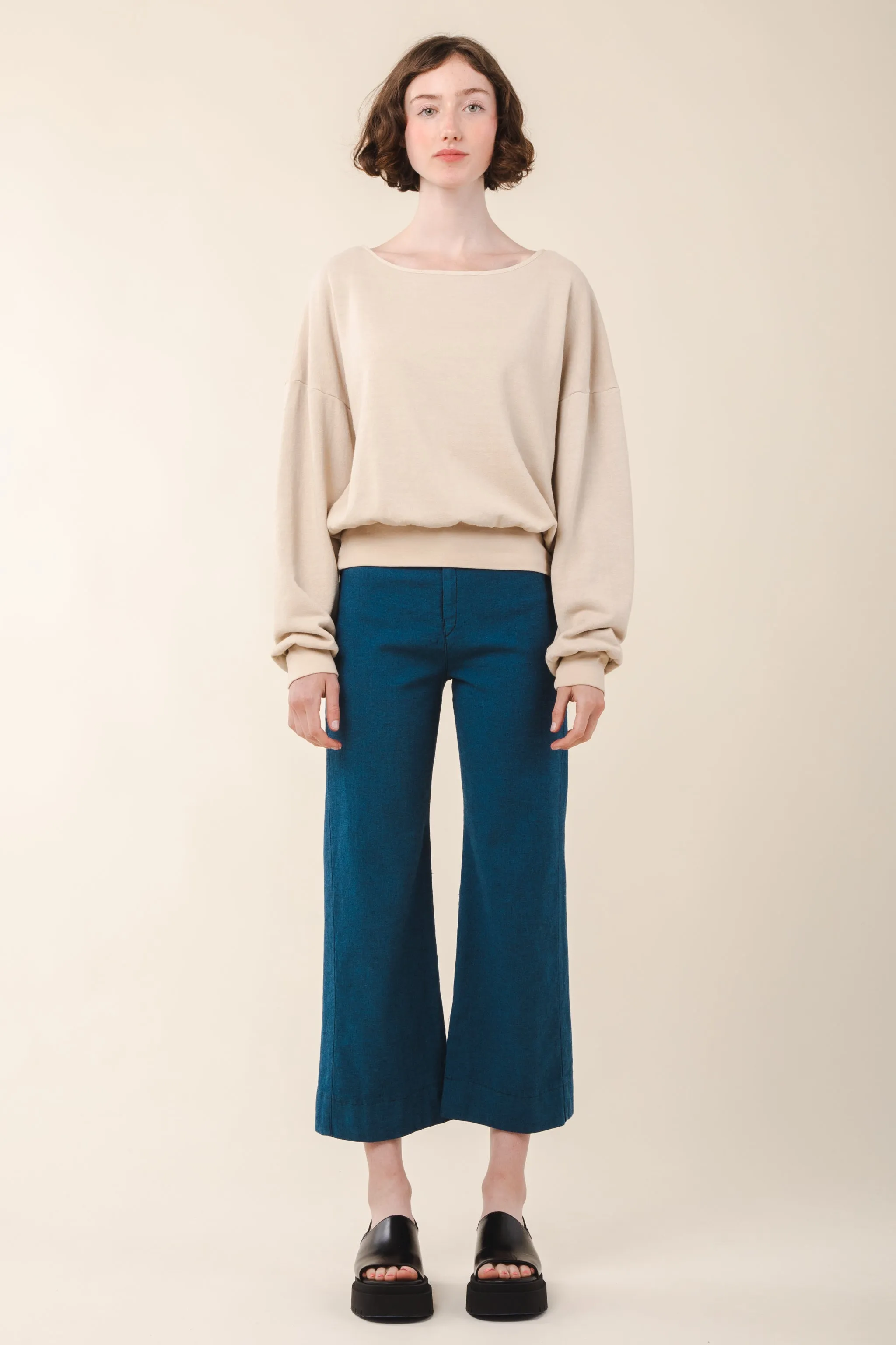 Flowy Sweatshirt in Wheat