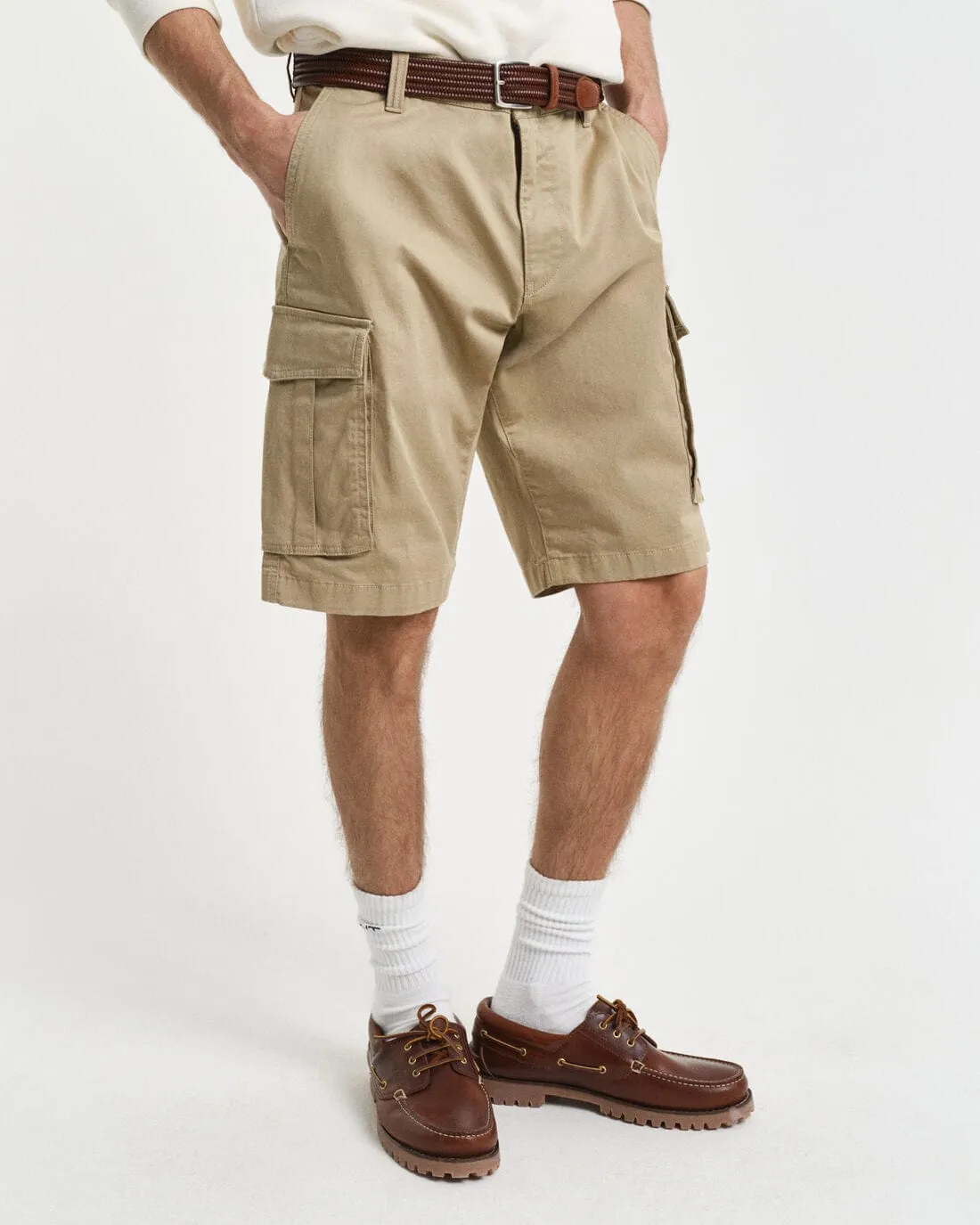 GANT Relaxed Fit Twill Cargo Shorts in Dark Khaki