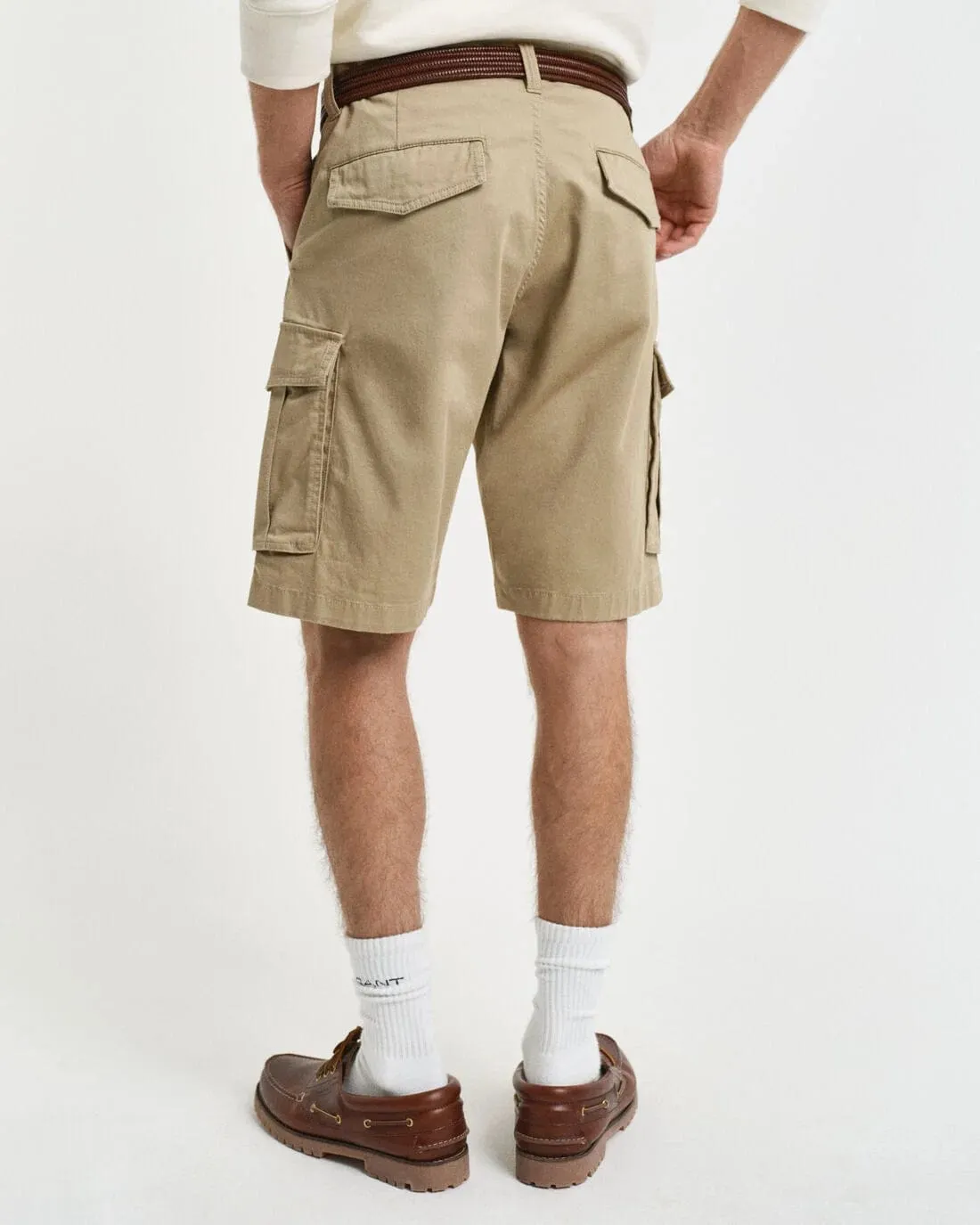 GANT Relaxed Fit Twill Cargo Shorts in Dark Khaki