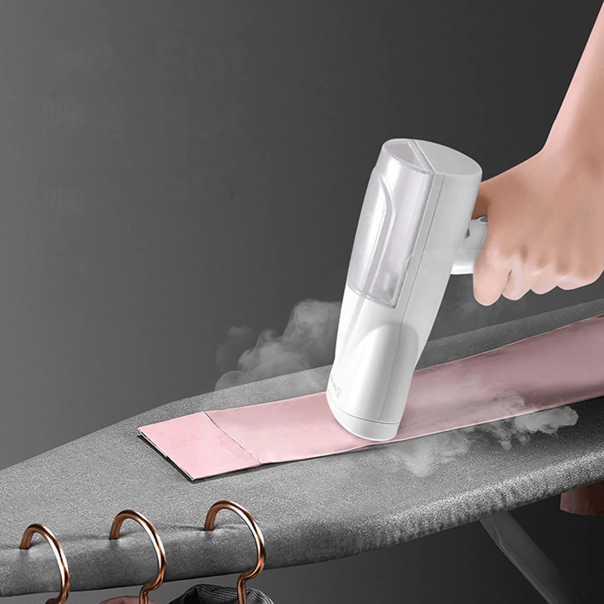 Handheld Portable Garment Steamer 800W Powerful Clothes Steam Iron 3 Gear Fast Heat-Up Fabric Wrinkle Removal 100Ml Water Tank for Travel Home Dormitory