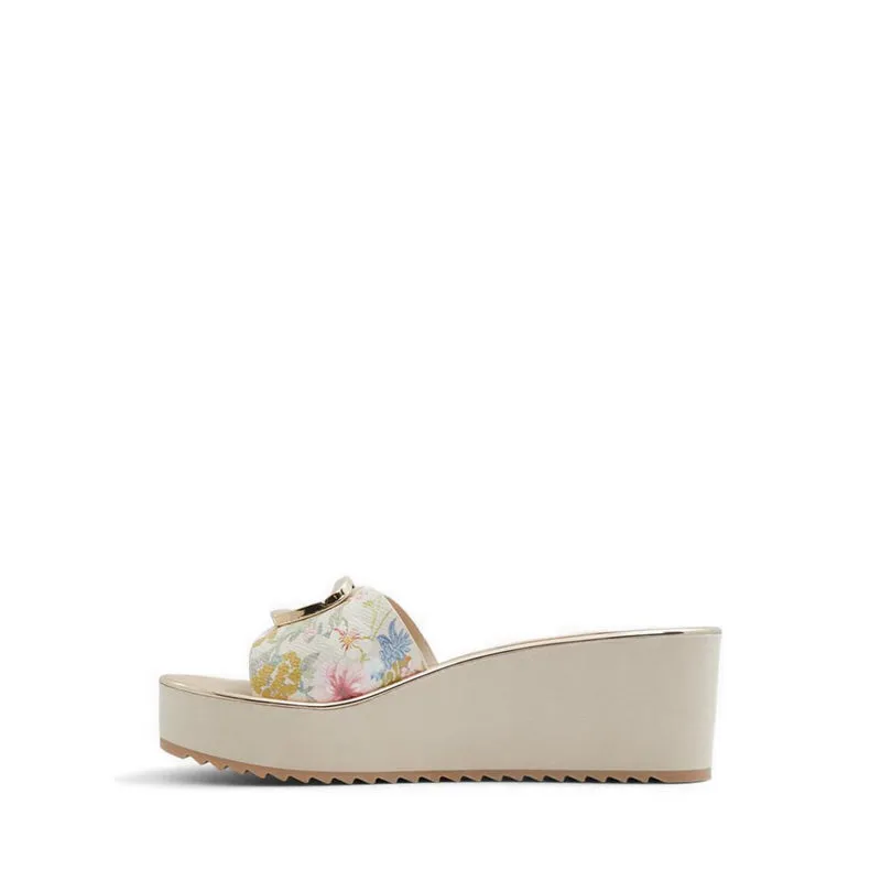 Menhaden Beach Sandals - Beige Overflow