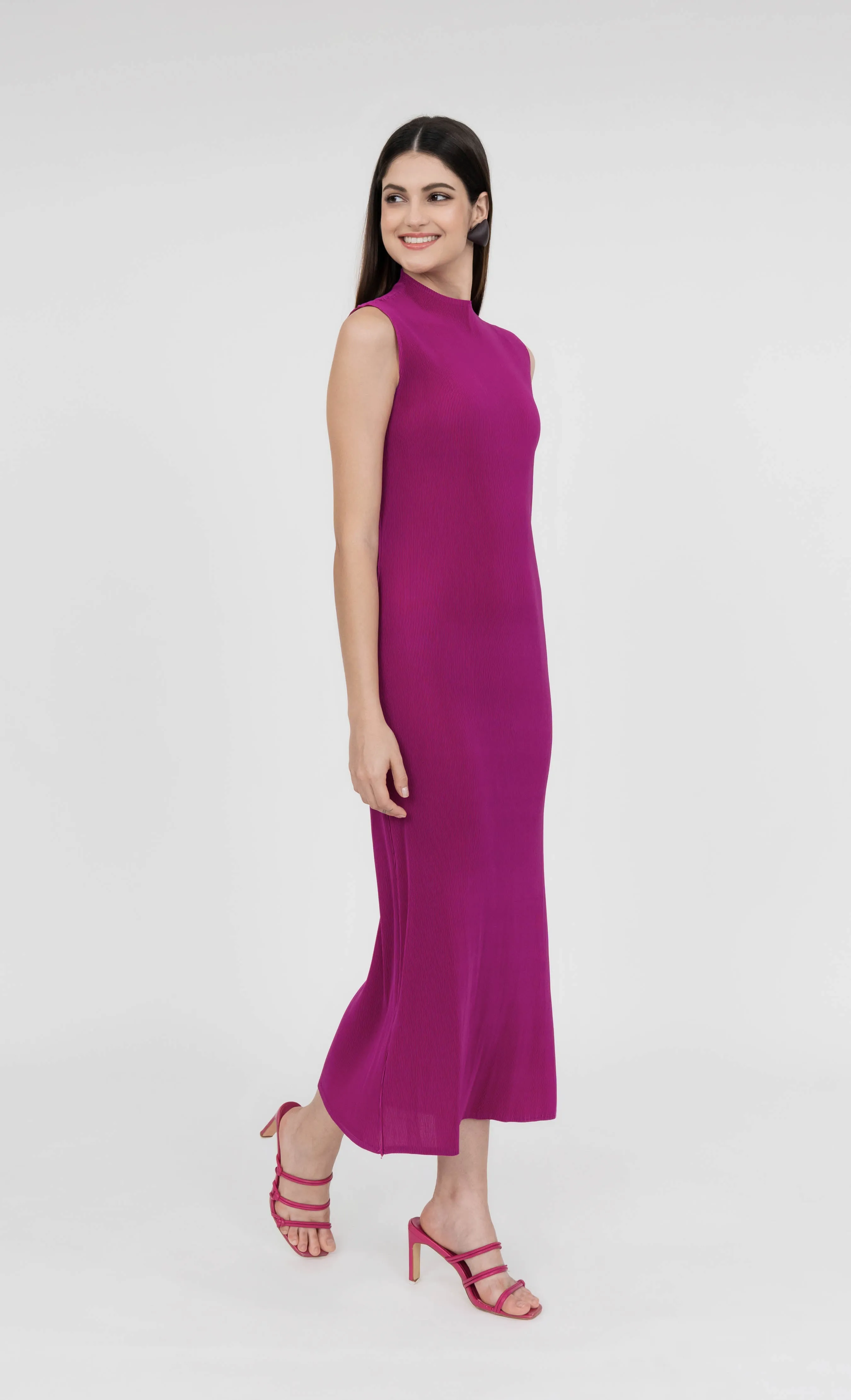 Miss Charm Dress in Magenta