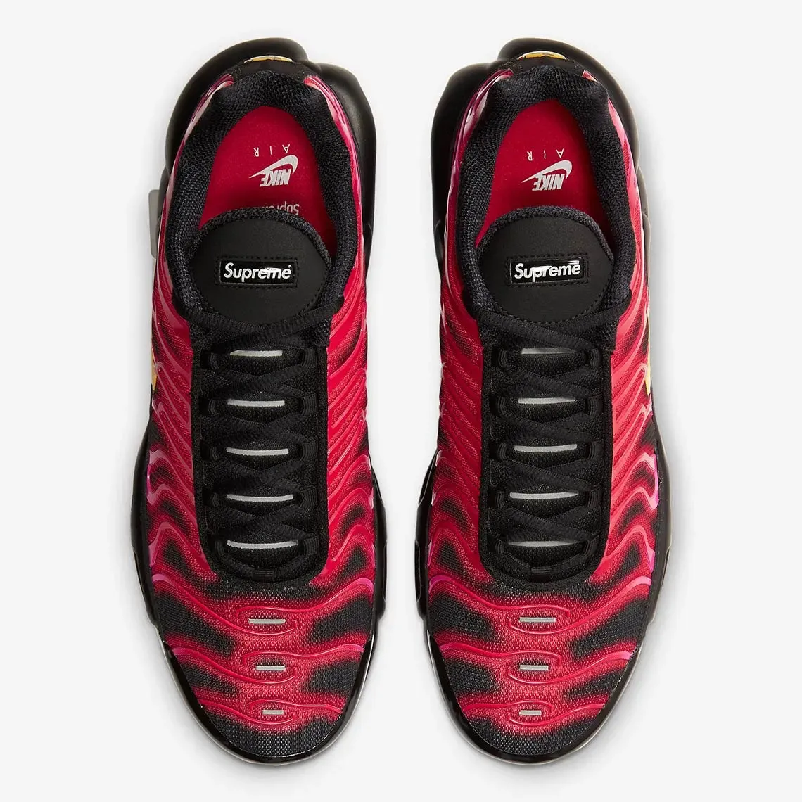Nike Air Max Plus Supreme Black