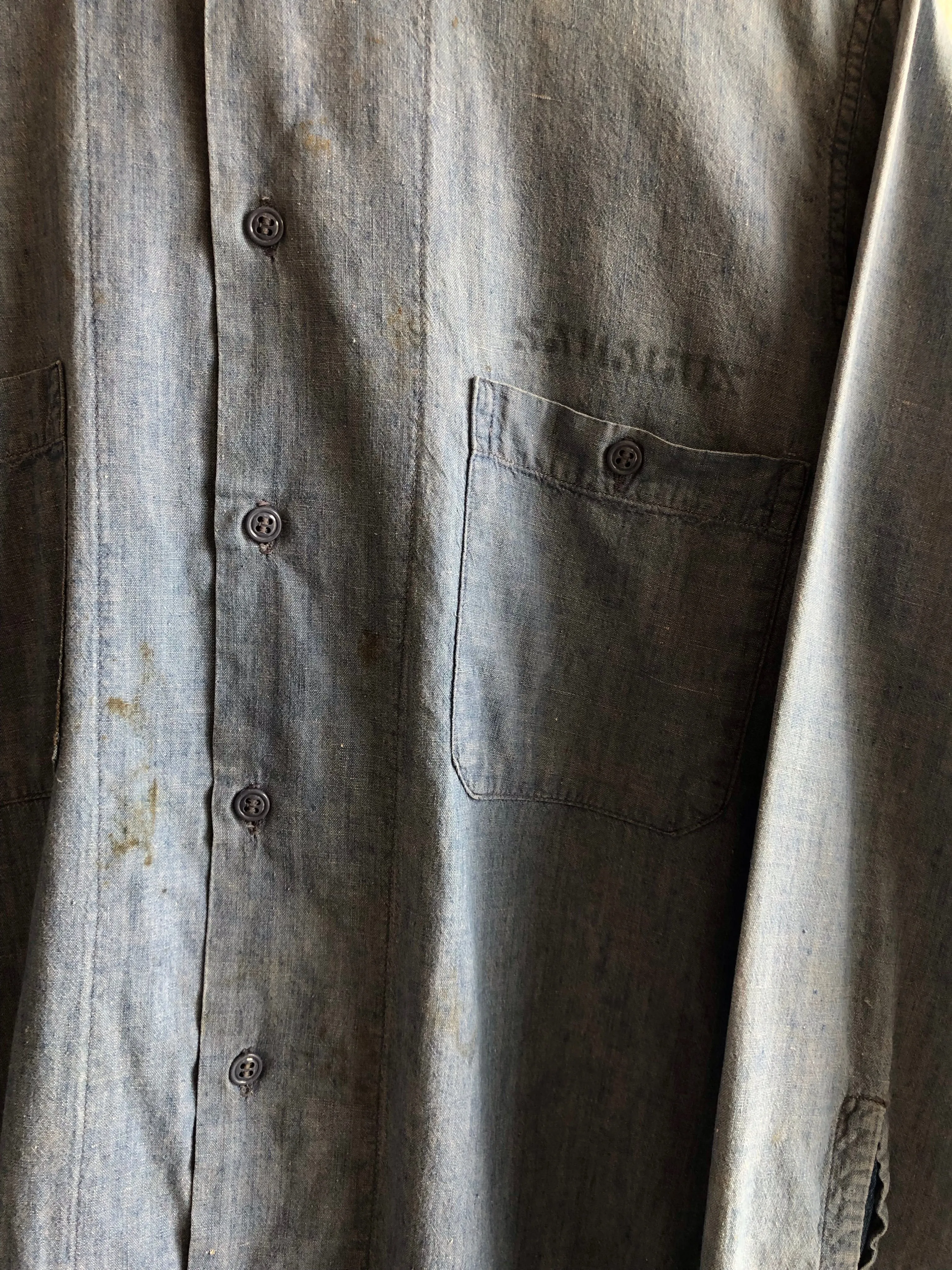 Vintage 1940s WWII Era Selvedge Chambray Button Up Shirt