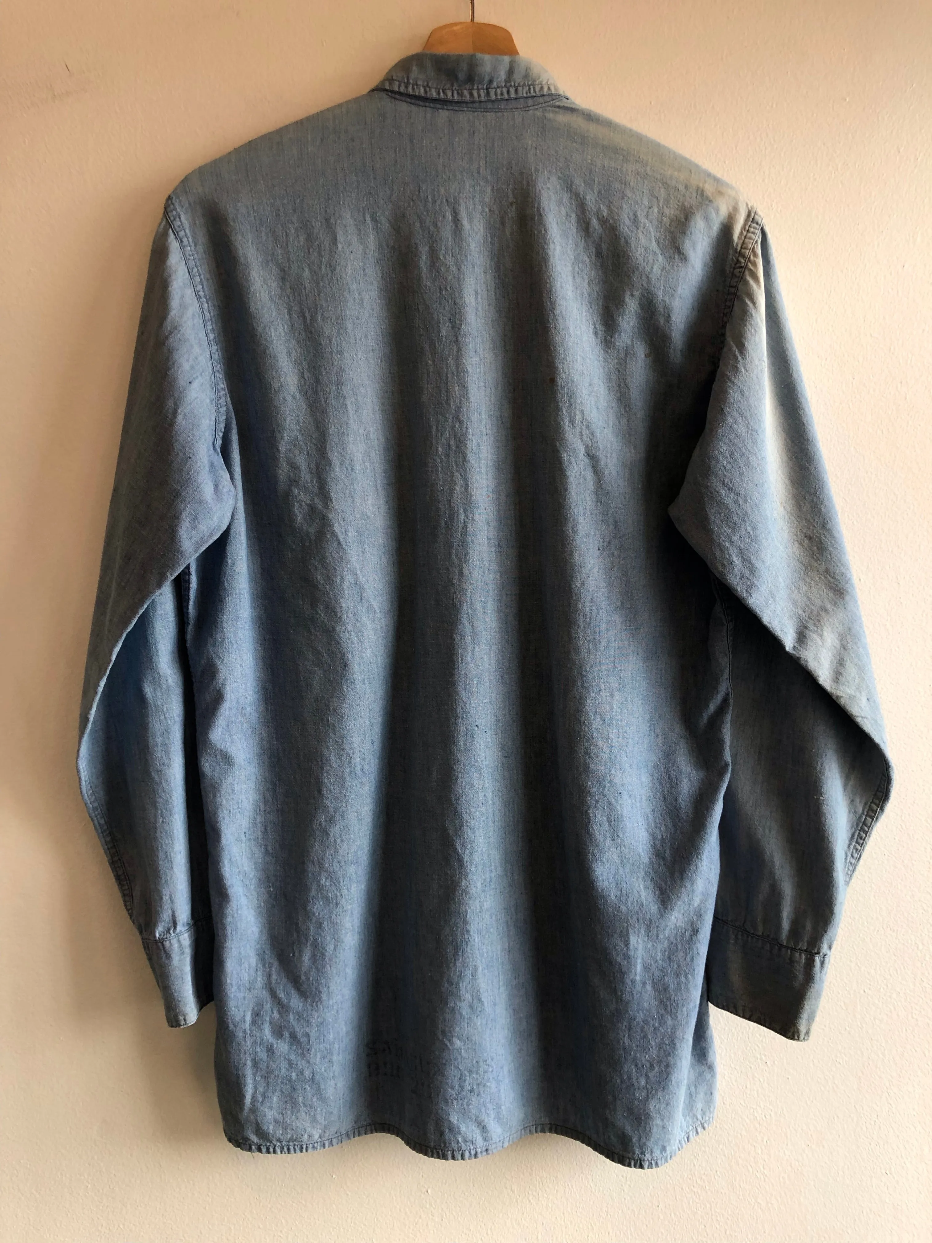 Vintage 1940s WWII Era Selvedge Chambray Button Up Shirt