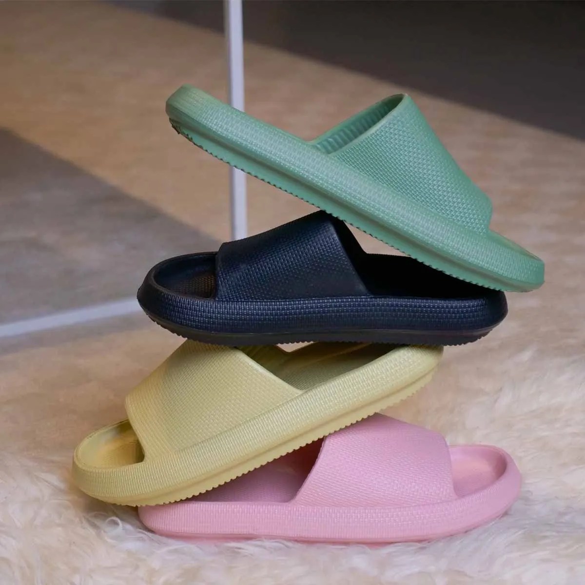 Wholesale Women's Vegan Comfy'z Slides