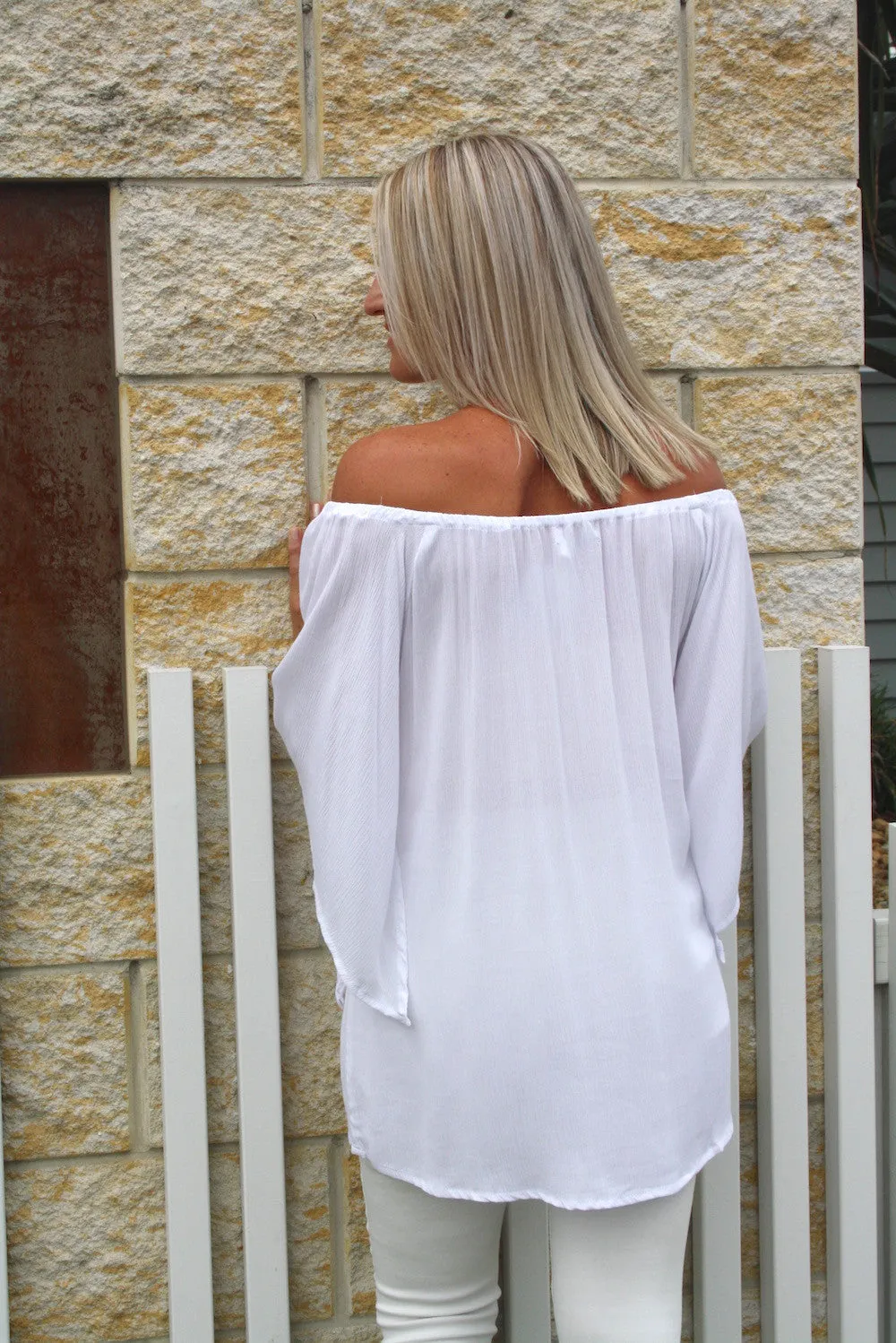 Wing On Or Off the Shoulders Top In White