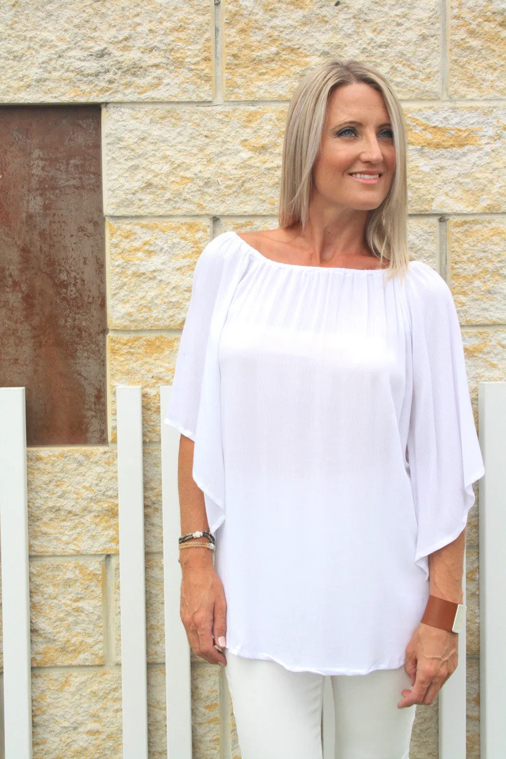 Wing On Or Off the Shoulders Top In White