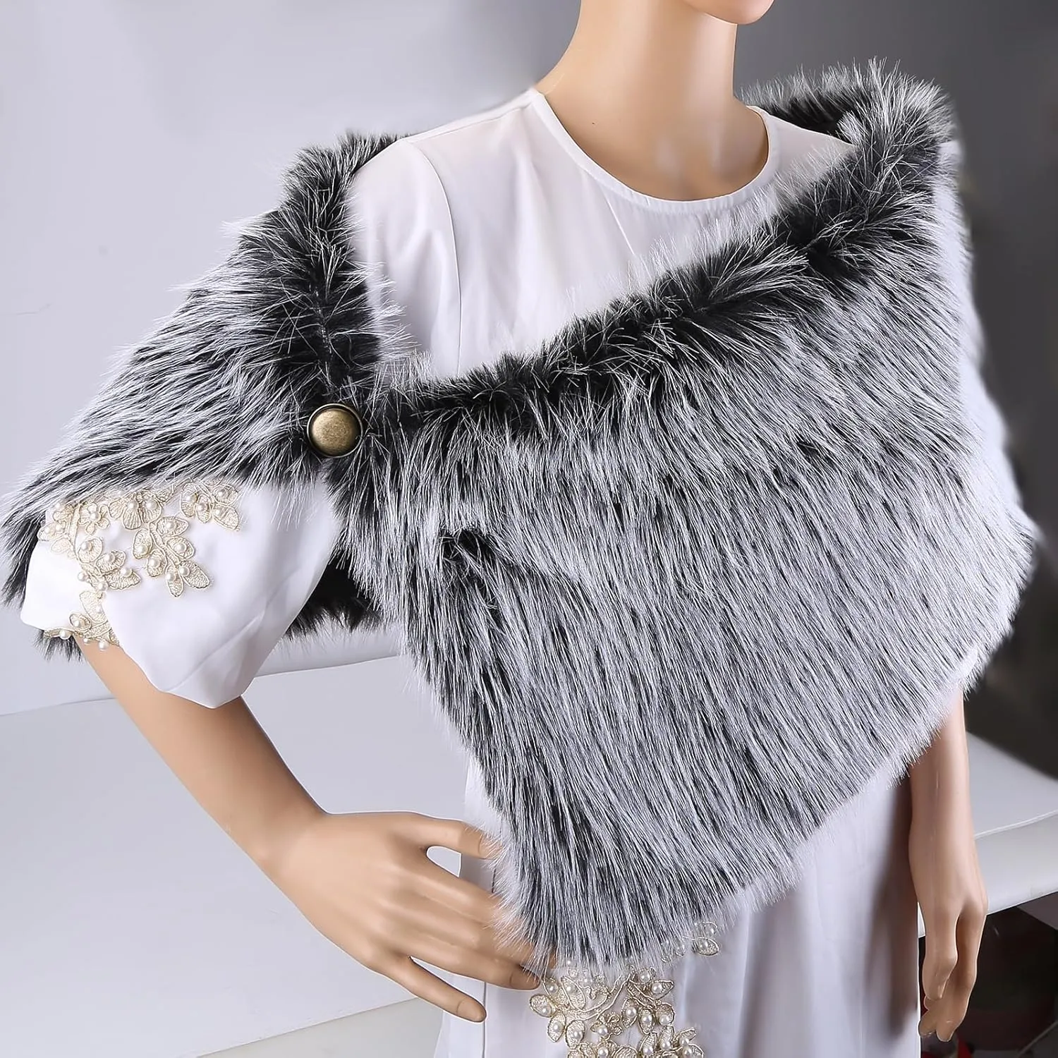 Zcargel Women's Viking Cloak Faux Fur Shoulder Collar For Viking Queen Costume Halloween Cloak Winter Warm Shoulder Wrap